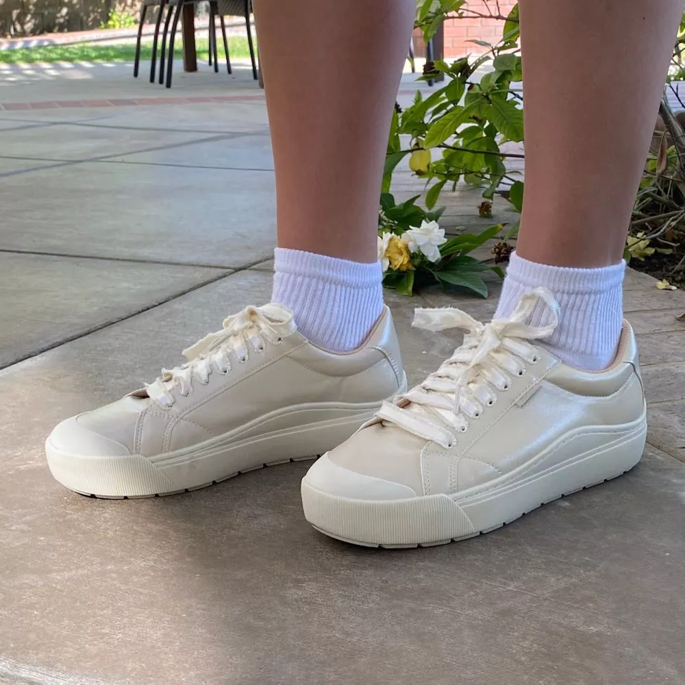 Byrdie Writer Taylor Augustin Wearing Dr. Scholl